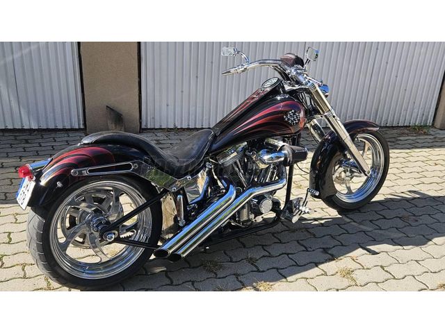 SUZUKI VZR 1800 GIGAMACHINE